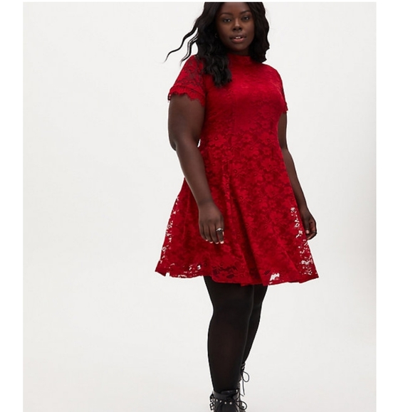 Red mock neck lace dress - Picture 2 of 4